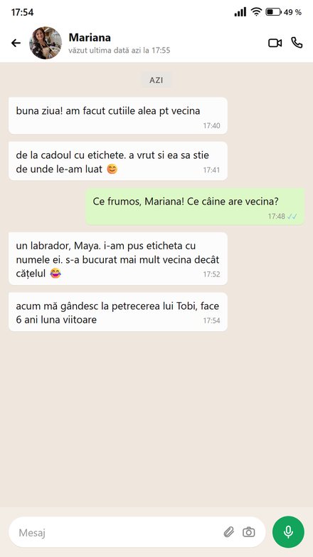 O clientă a făcut cutii-cadou pentru vecina cu câine